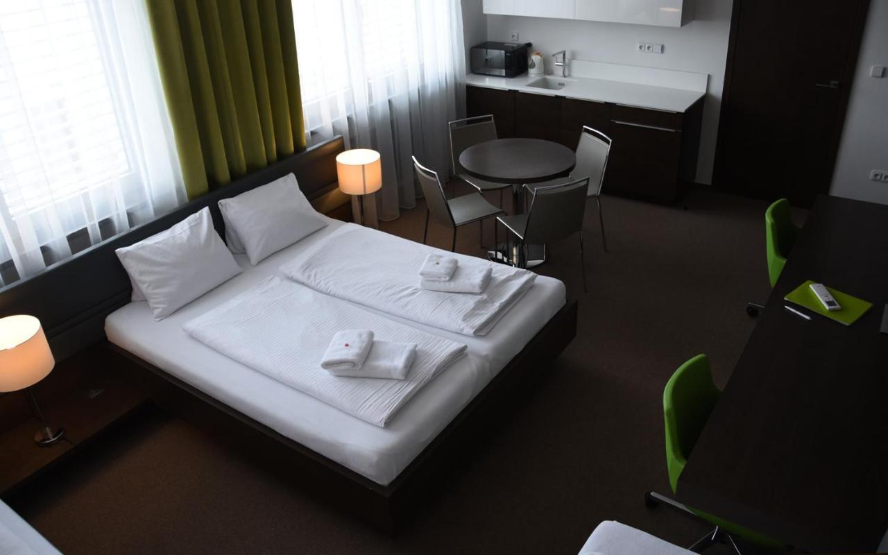 Hotel Harmony Medical & Wellness-Free Parking, 1,8Km From The Center Kroměříž Exterior foto