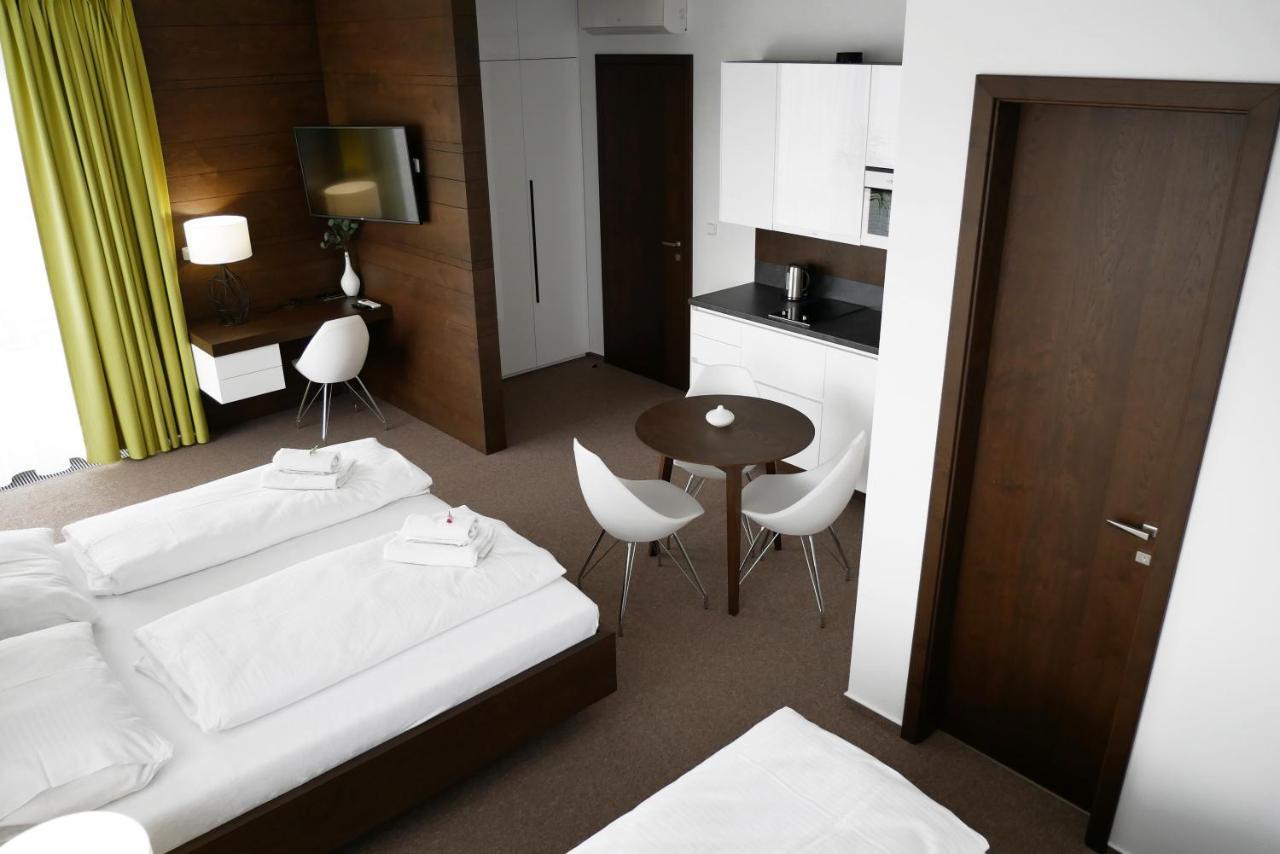 Hotel Harmony Medical & Wellness-Free Parking, 1,8Km From The Center Kroměříž Exterior foto