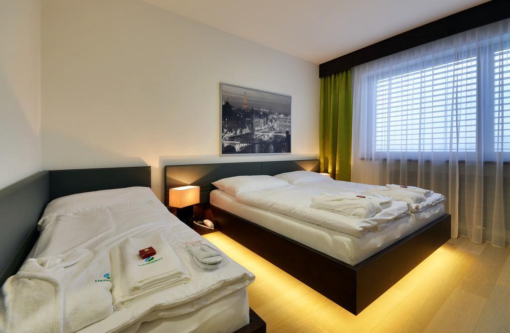 Hotel Harmony Medical & Wellness-Free Parking, 1,8Km From The Center Kroměříž Cameră foto
