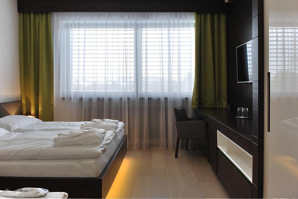 Hotel Harmony Medical & Wellness-Free Parking, 1,8Km From The Center Kroměříž Cameră foto